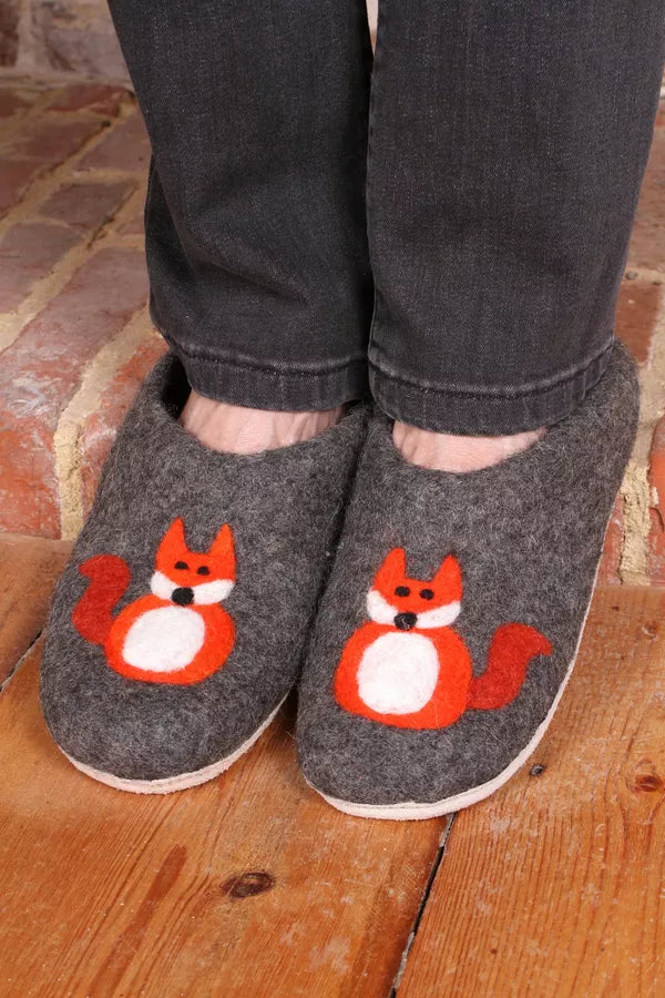 Fox slippers for discount adults
