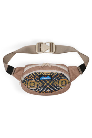 KAVU Cozy Spectator Bag in the colour evening chic shown from the front