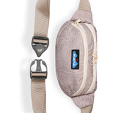 KAVU Spectator Bag in the colour taupe topo clip detail