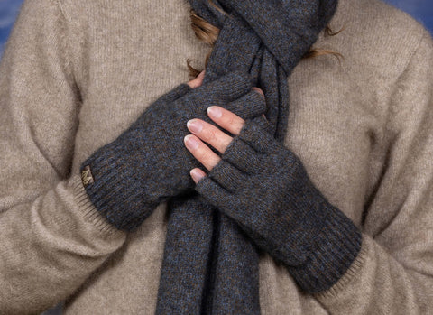Noble Wilde Fingerless Gloves in the colour Moraine shown on hands