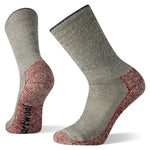 Smartwool Mountaineer Classic Edition Maximum Cushion Crew Socks in the colour charcoal