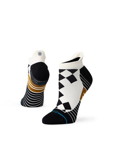 Stance Quadrilateral Light Tab Sock in the colour Canvas, shown on a foot shape rom the front and back