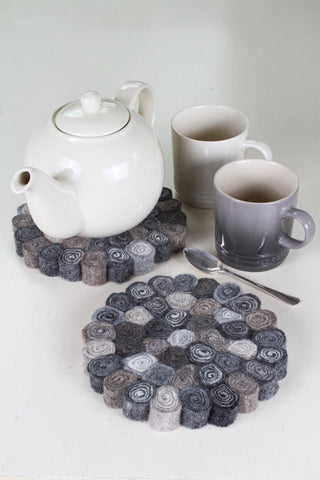 Pachamama Finisterre Natural Rock Trivet in stylish grey colour