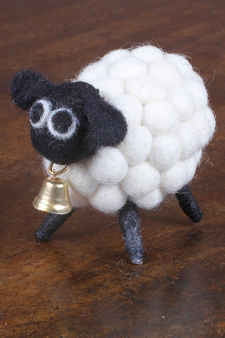 Pachamama Tessa The Bobbly Sheep is so stupid and so cute!